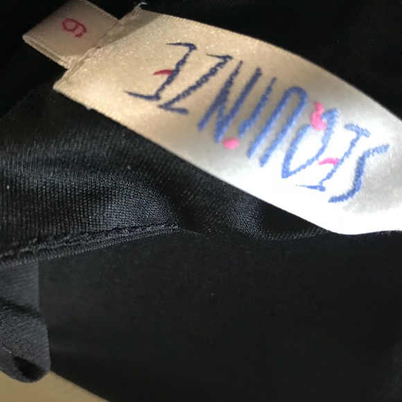 Perfect Little Black Dress - Picture 5 of 5